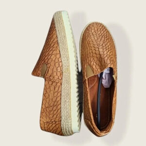 ELECTRIC karma Womens Lulu Camel Espadrille slip-on sz 9 NEW